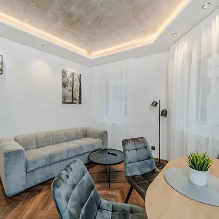 Lägenhet Chamber House