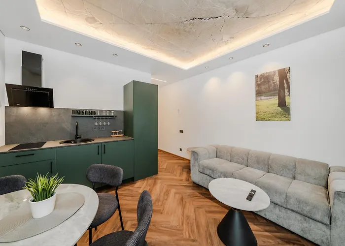 Chamber House דירה *